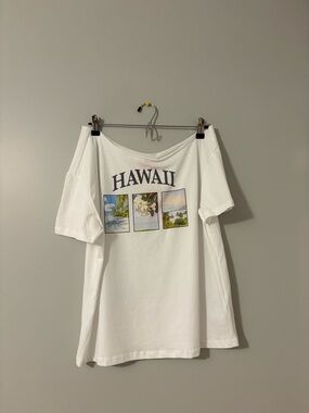 Edikted White Hawaii Graphic Short Sleeve Tee